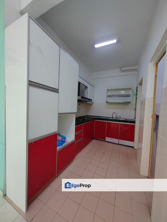 Selesa i-Resort, Taman Damai Mewah, Selangor, Kajang