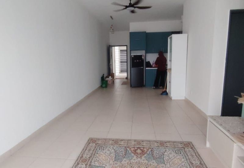  Kesuma Residence 1 @ Semenyih 80% furnished!!