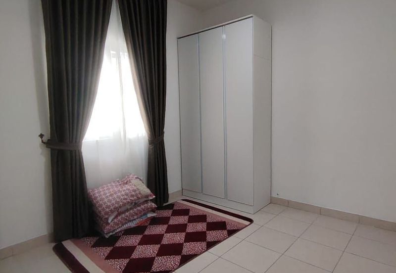  Kesuma Residence 1 @ Semenyih 80% furnished!!