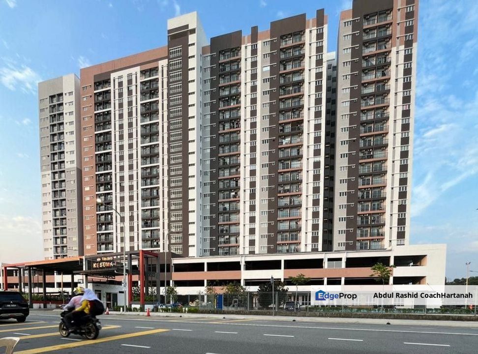  Kesuma Residence 1 @ Semenyih 80% furnished!!, Selangor, Semenyih
