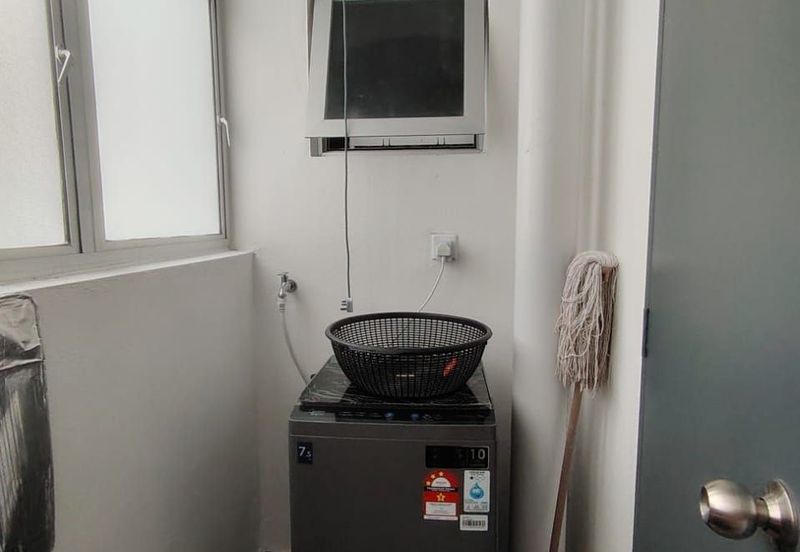  Kesuma Residence 1 @ Semenyih 80% furnished!!