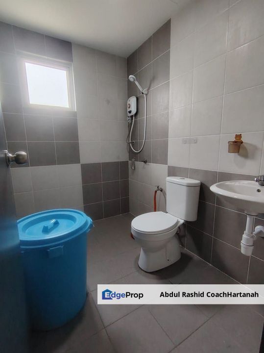  Kesuma Residence 1 @ Semenyih 80% furnished!!, Selangor, Semenyih