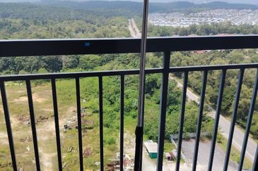  Kesuma Residence 1 @ Semenyih 80% furnished!!