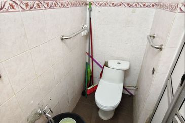 End lot Single Storey Taman Salak Jaya Salak Selatan Kuala Lumpur