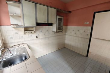 Ixora Apartment Pudu off Jalan Tun Razak Kuala Lumpur