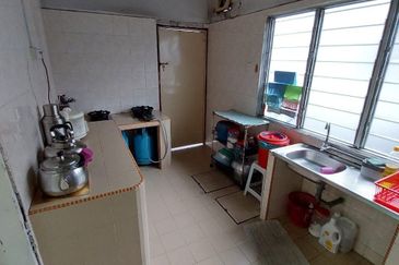 CORNER LOT Double Storey Taman Nirwana Ampang