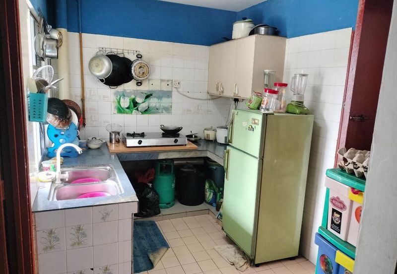 ELENA APARTMENT BLOCK F4 DESA PANDAN KAMPUNG PANDAN KL