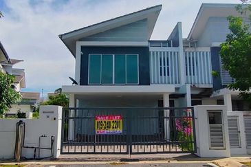 ENDLOT DOUBLE STOREY @ BANDAR ENSTEK, NILAI
