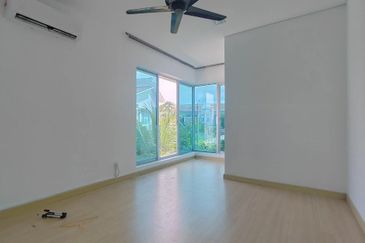 ENDLOT DOUBLE STOREY @ BANDAR ENSTEK, NILAI