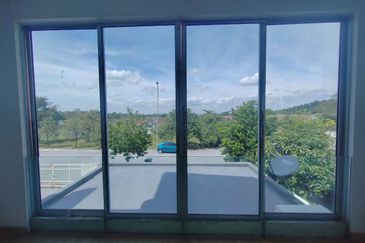 ENDLOT DOUBLE STOREY @ BANDAR ENSTEK, NILAI