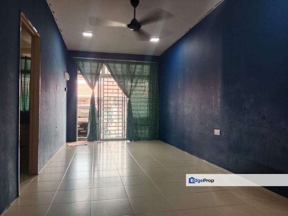 Teres Setingkat Taman Gambang Damai Kuantan, Pahang, Kuantan