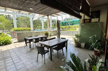 KIARA RESIDENCE 2, BUKIT JALIL WITH PRIVATE BALCONY