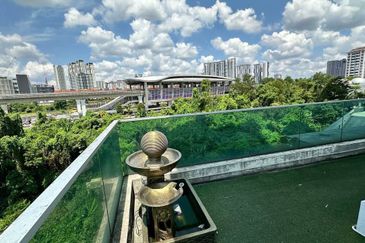 KIARA RESIDENCE 2, BUKIT JALIL WITH PRIVATE BALCONY