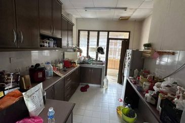 SRI AYU APARTMENT TAMAN SETIAWANGSA