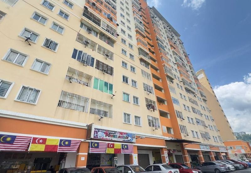 RESIDENSI BISTARIA, UKAY PERDANA