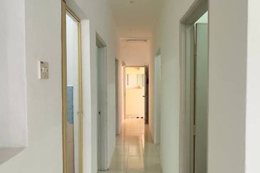 RESIDENSI BISTARIA, UKAY PERDANA