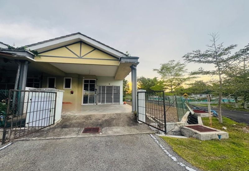 TERES CORNER LOT UNTUK DIJUAL