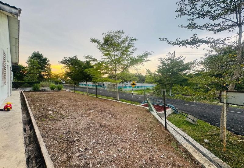 TERES CORNER LOT UNTUK DIJUAL