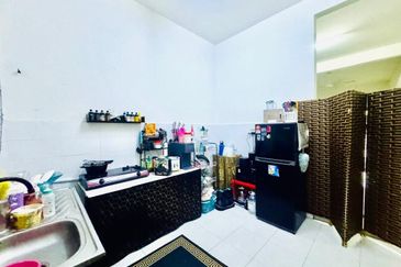 TERES CORNER LOT UNTUK DIJUAL