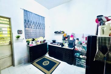 TERES CORNER LOT UNTUK DIJUAL