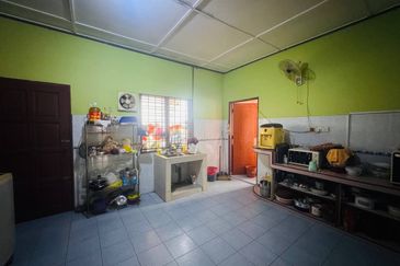 SEMI -D 2 TINGKAT TAMAN SRI TEMERLOH,JALAN SERINDIT