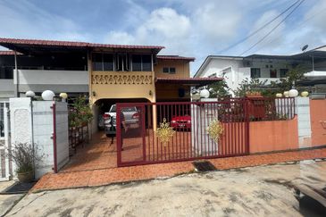 SEMI -D 2 TINGKAT TAMAN SRI TEMERLOH,JALAN SERINDIT