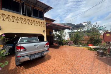 SEMI -D 2 TINGKAT TAMAN SRI TEMERLOH,JALAN SERINDIT