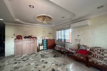 SEMI -D 2 TINGKAT TAMAN SRI TEMERLOH,JALAN SERINDIT