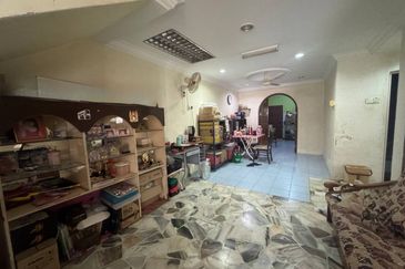 SEMI -D 2 TINGKAT TAMAN SRI TEMERLOH,JALAN SERINDIT