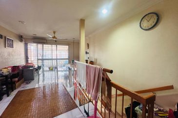 SEMI -D 2 TINGKAT TAMAN SRI TEMERLOH,JALAN SERINDIT