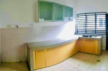 DOUBLE STOREY TERRACE- Klang (END LOT)