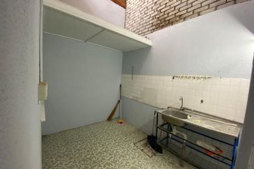 SINGLE STOREY TERRACE – BANDAR TUN RAZAK