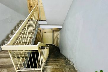 PESONA VILLA APT @ TAMAN MELAWATI FOR SALE