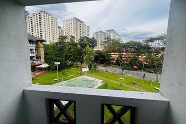 KENARI APARTMENT @ Taman Melati