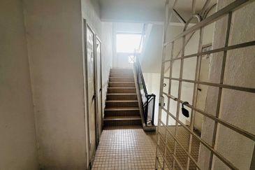 KENARI APARTMENT @ Taman Melati