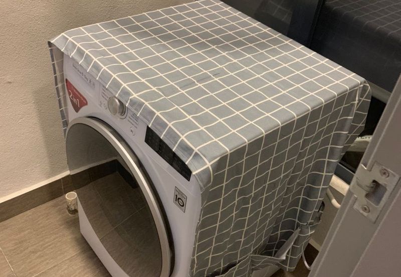 FULLY FURNISHED @ Ayuman Suites Condo near LRT Gombak