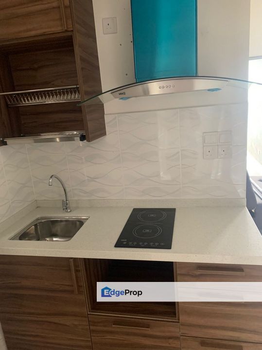 FULLY FURNISHED @ Ayuman Suites Condo near LRT Gombak, Selangor, Gombak