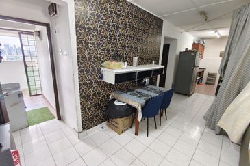 Apartment Taman Cahaya Taman Cahaya Ampang