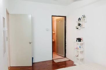 3 Storey Terrace House, Taman Dagang, Ampang