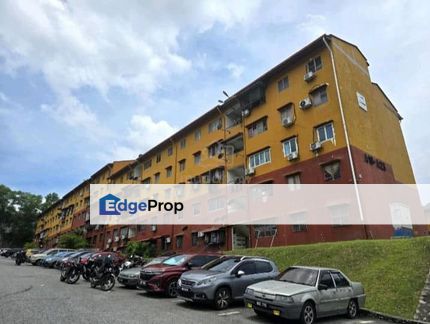 Apartment Putra Permai 2 Taman Putra Permai, Seri Kembangan, Selangor, Seri Kembangan