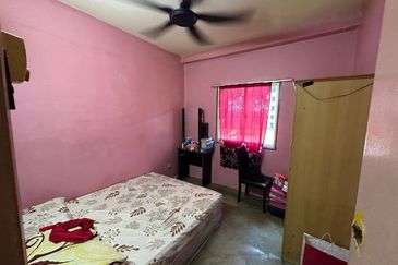 Apartment Putra Permai 2 Taman Putra Permai, Seri Kembangan