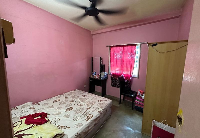 Apartment Putra Permai 2 Taman Putra Permai, Seri Kembangan
