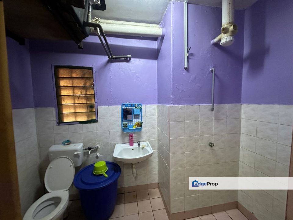 Apartment Putra Permai 2 Taman Putra Permai, Seri Kembangan, Selangor, Seri Kembangan