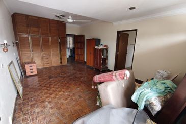 3.5 Storey Taman Kesuma Ampang