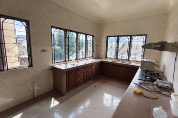 3.5 Storey Taman Kesuma Ampang