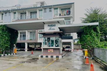 Pandan Mas Townhouse For Sale