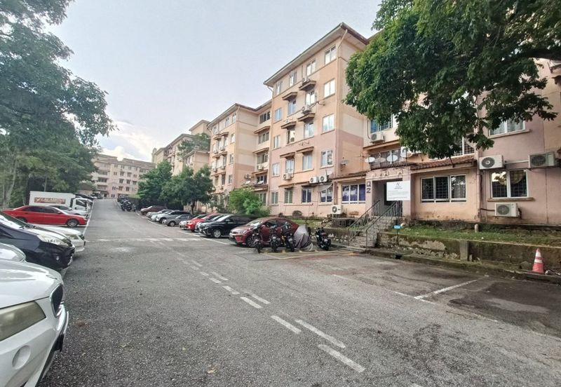 For Sale Ground Floor Saujana Apartment, Damansara Damai