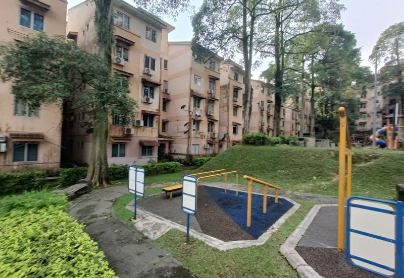 For Sale Ground Floor Saujana Apartment, Damansara Damai