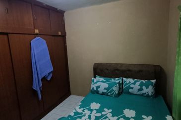 For Sale Ground Floor Saujana Apartment, Damansara Damai