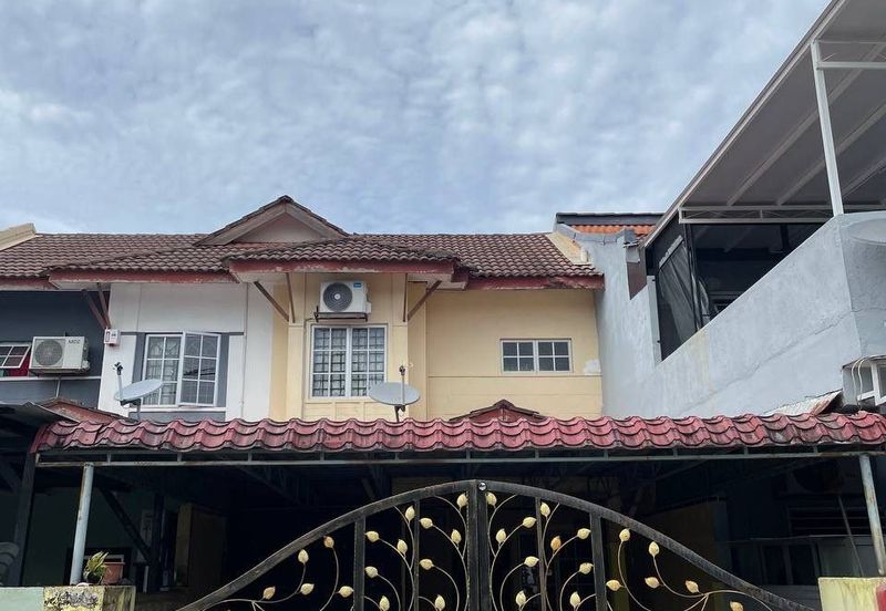 For Sale Double Storey Terrace Facing Open Puncak Alam Fasa 3 Selangor 